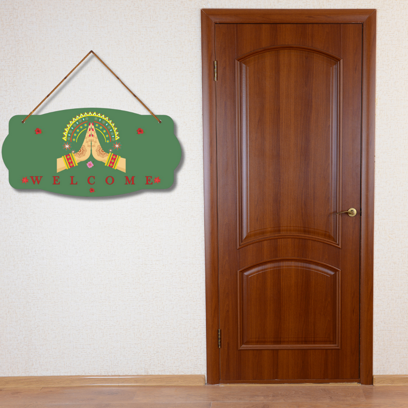 "Welcome" wall hanging